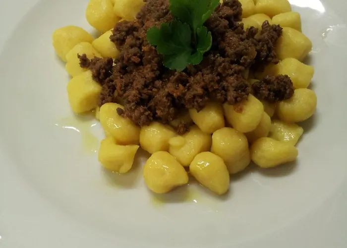 ホテル La Torretta Challand Saint Anselme